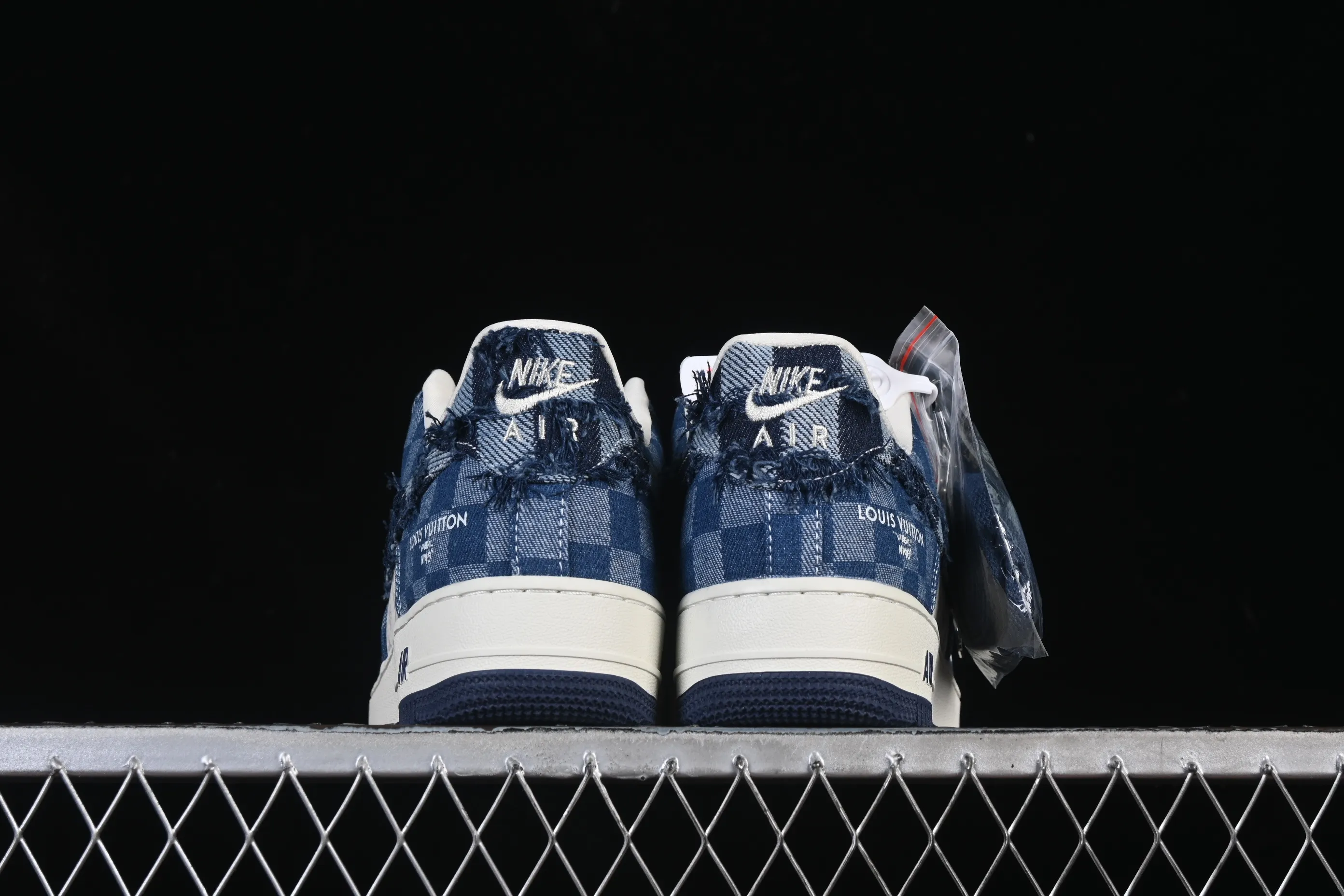 All categories Nk Air Force 1 Air Force series Nk Air Force 1 Low Air Force low-top Nike Air Force 1'07 Low joint white navy blue Air Force 1 low-top casual sneakers YF9511-816